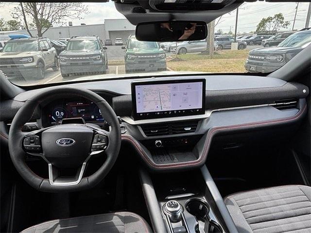 new 2025 Ford Explorer car, priced at $46,900