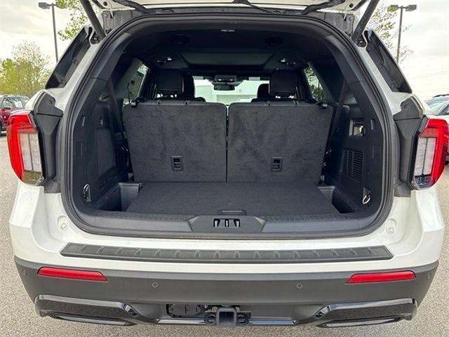 new 2025 Ford Explorer car, priced at $46,900