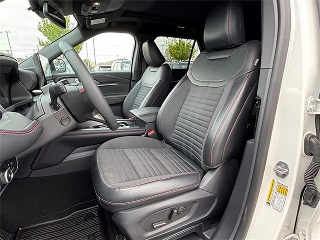 new 2025 Ford Explorer car, priced at $46,900