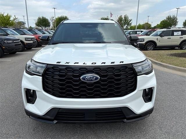 new 2025 Ford Explorer car, priced at $46,900