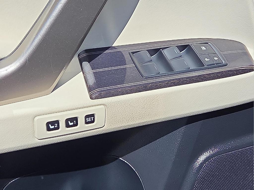 used 2020 Lexus GX 460 car, priced at $39,995