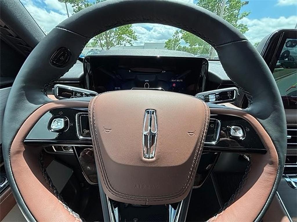 new 2025 Lincoln Aviator car, priced at $70,882