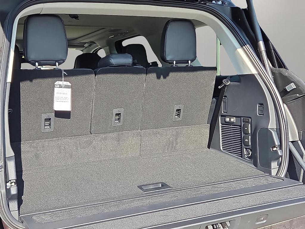 new 2025 Lincoln Navigator car, priced at $96,969