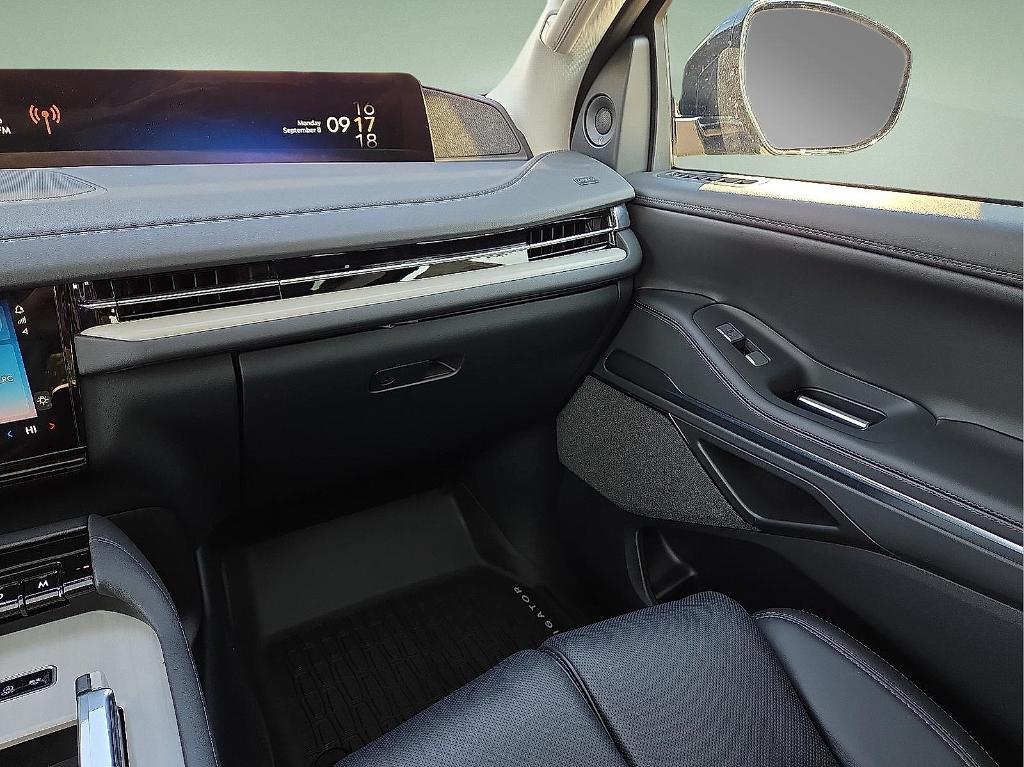 new 2025 Lincoln Navigator car, priced at $96,969