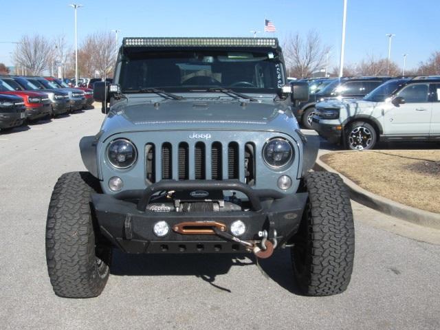 used 2015 Jeep Wrangler Unlimited car, priced at $15,995