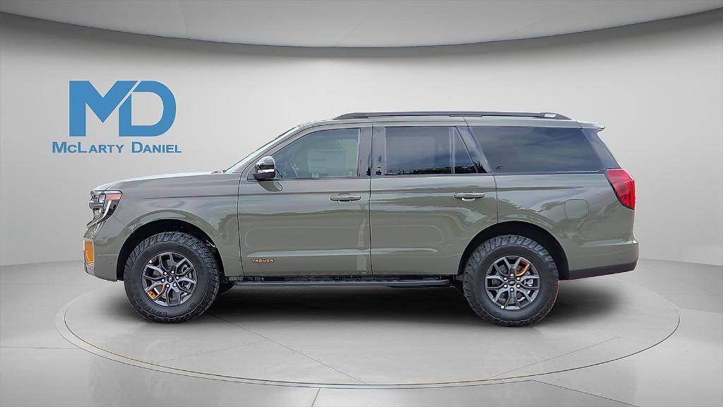 new 2025 Ford Expedition car, priced at $84,635