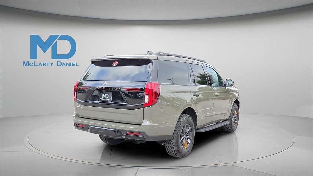 new 2025 Ford Expedition car, priced at $84,635