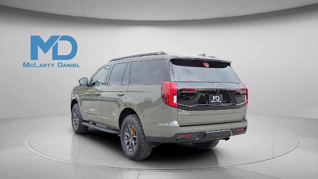 new 2025 Ford Expedition car, priced at $84,635