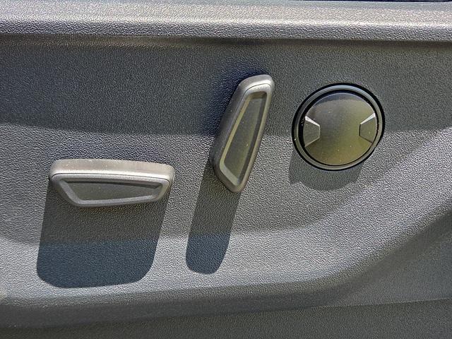 new 2025 Ford F-250 car, priced at $70,219