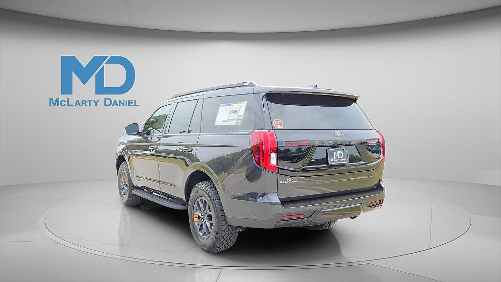 new 2025 Ford Expedition car, priced at $84,375