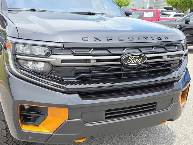 new 2025 Ford Expedition car, priced at $84,375