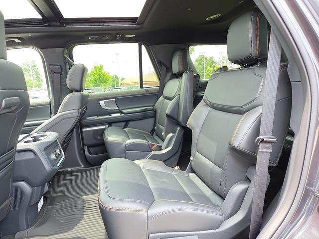 new 2025 Ford Expedition car, priced at $84,375