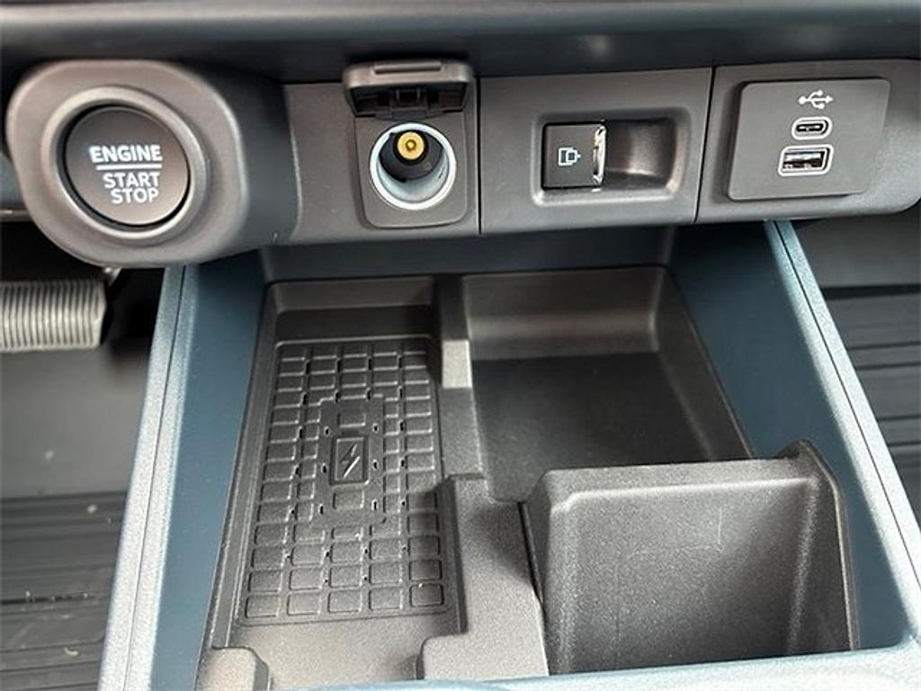 new 2025 Ford Maverick car, priced at $39,164
