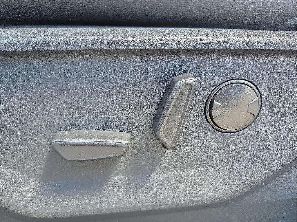 new 2025 Ford F-150 car, priced at $59,573