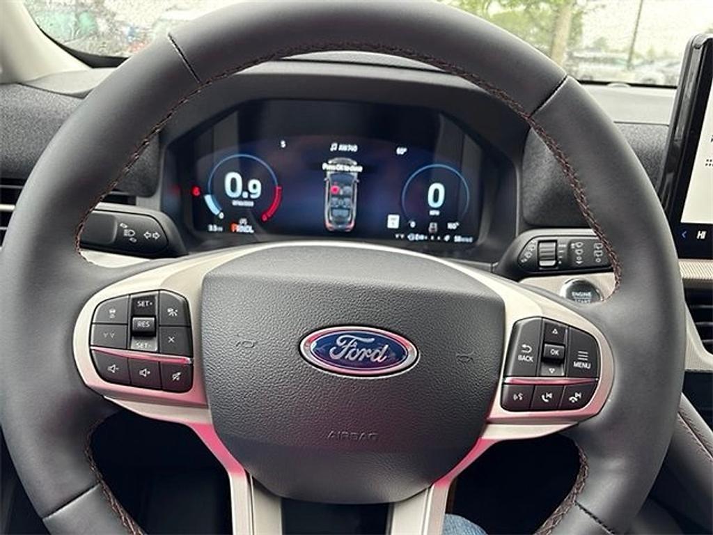 new 2025 Ford Explorer car, priced at $38,702