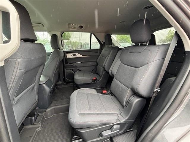 new 2025 Ford Explorer car, priced at $39,582