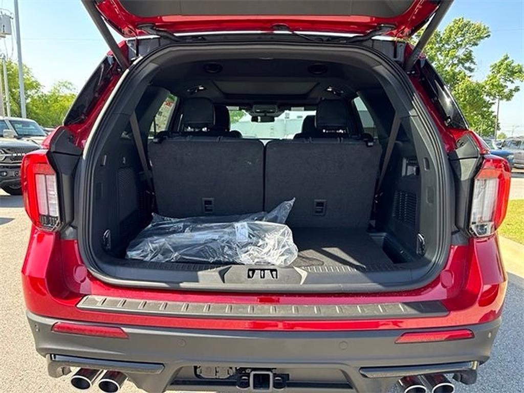 new 2025 Ford Explorer car, priced at $56,402