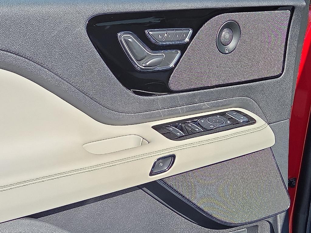 new 2025 Lincoln Aviator car, priced at $58,442