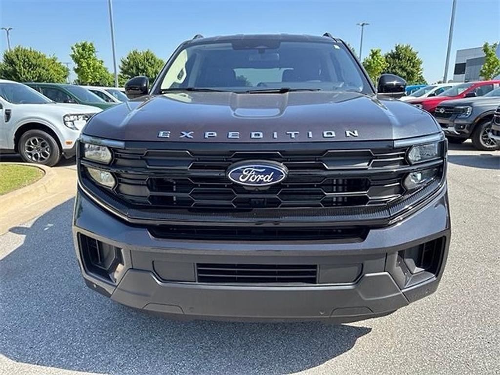 new 2025 Ford Expedition car, priced at $67,650