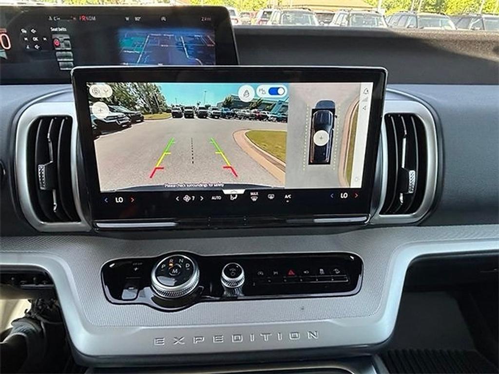 new 2025 Ford Expedition car, priced at $67,650