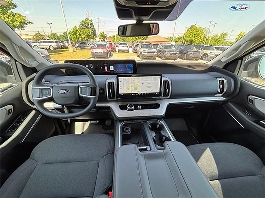 new 2025 Ford Expedition car, priced at $67,650