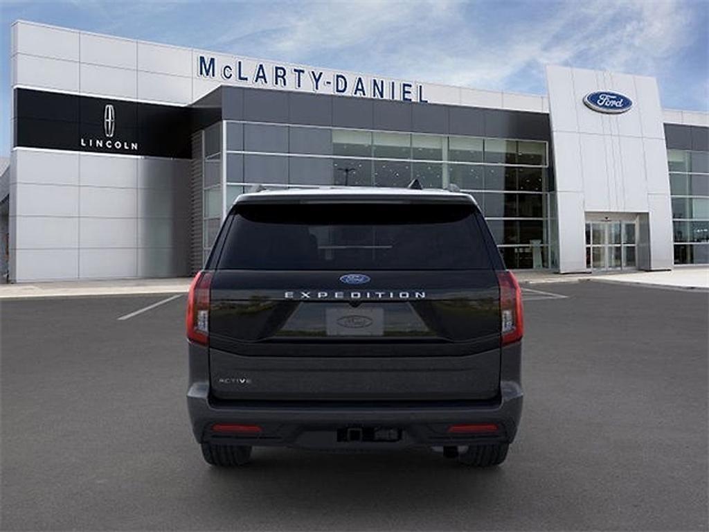 new 2025 Ford Expedition car, priced at $67,650