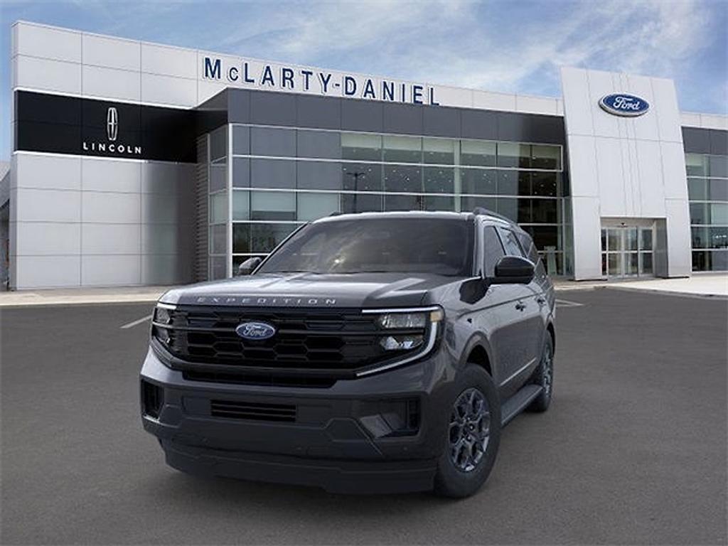 new 2025 Ford Expedition car, priced at $67,650