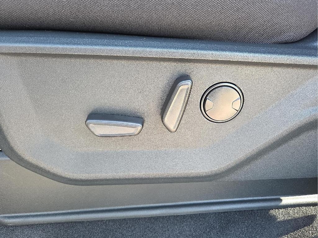new 2025 Ford F-150 car, priced at $54,659