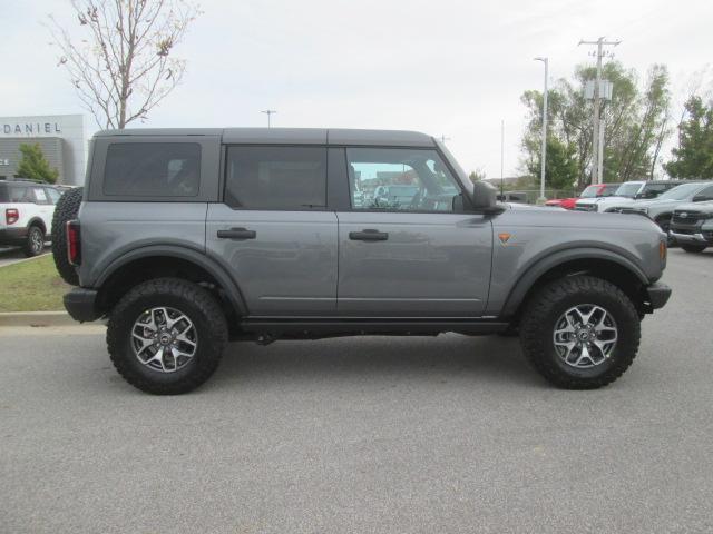 new 2024 Ford Bronco car, priced at $55,103