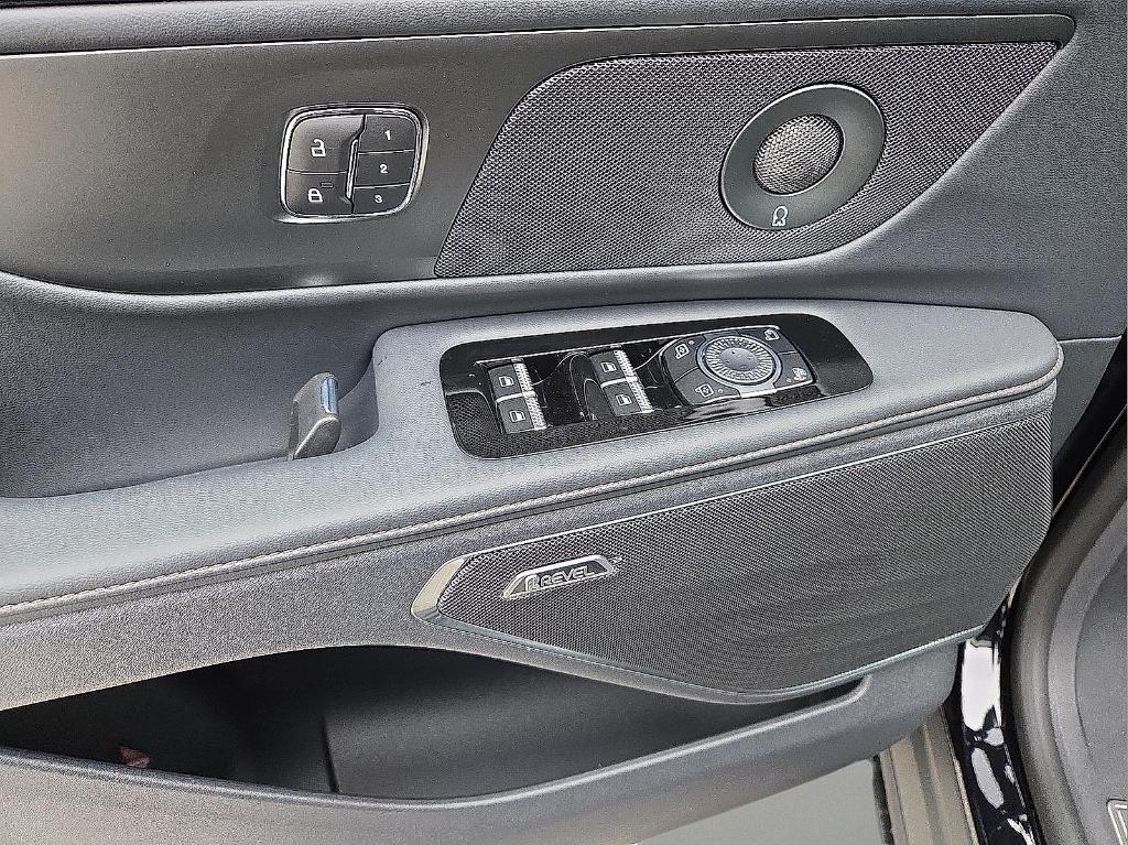 new 2026 Lincoln Nautilus car, priced at $61,675