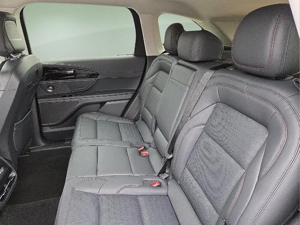 new 2026 Lincoln Nautilus car, priced at $61,675