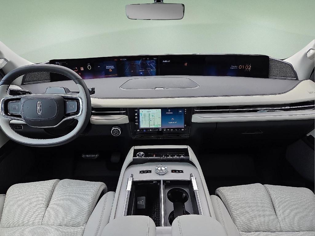 new 2025 Lincoln Navigator L car, priced at $96,681