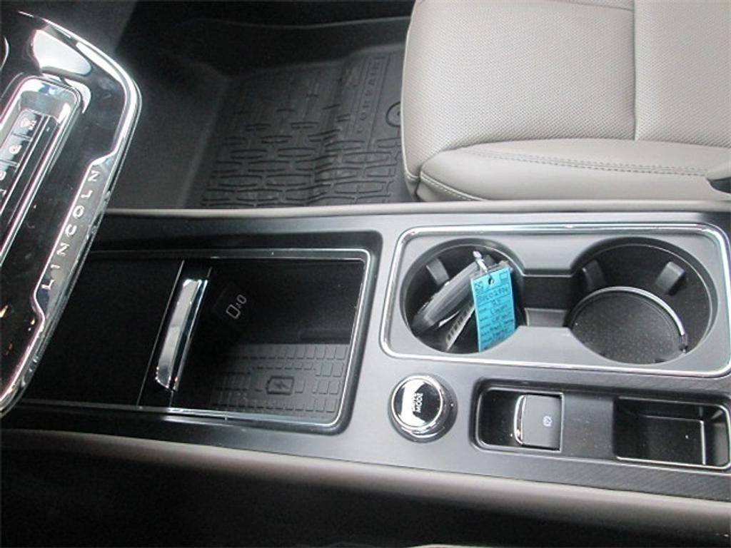 new 2025 Lincoln Corsair car, priced at $51,415