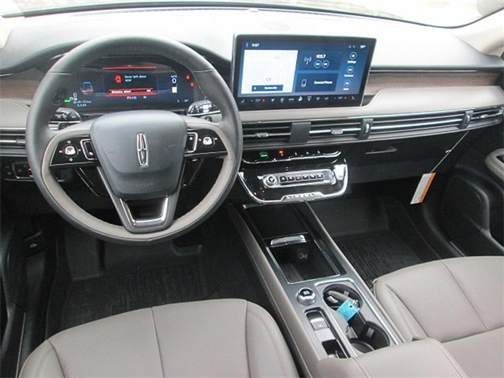 new 2025 Lincoln Corsair car, priced at $51,415