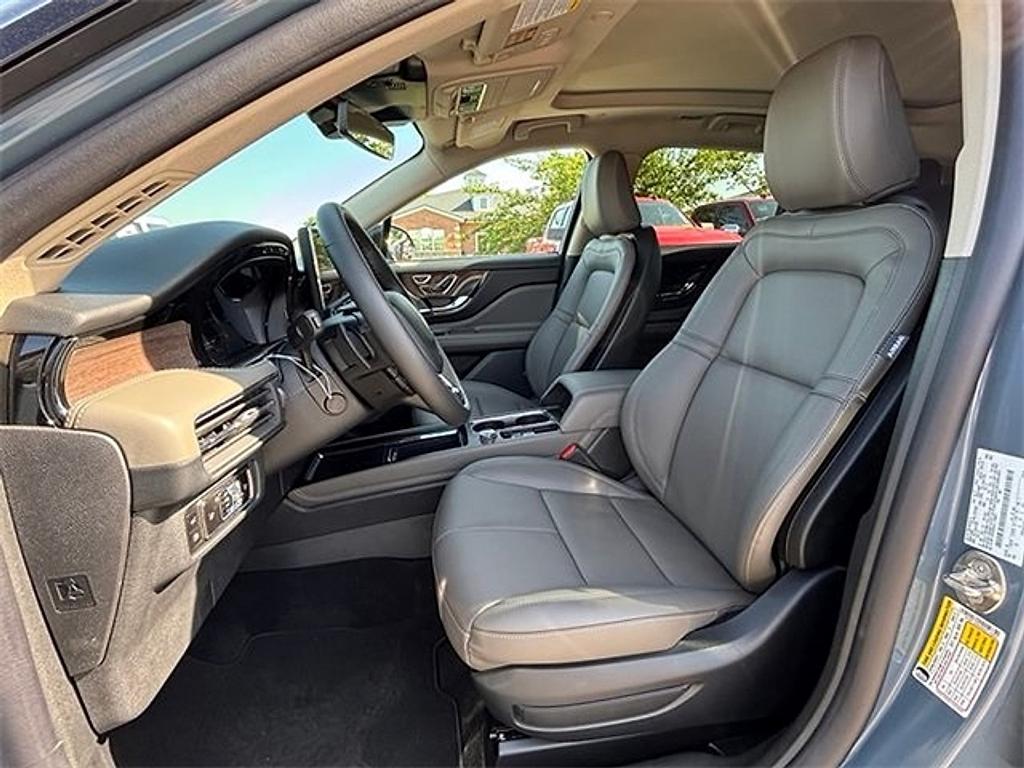 new 2025 Lincoln Corsair car, priced at $52,404