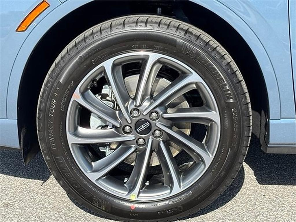 new 2025 Lincoln Corsair car, priced at $52,404