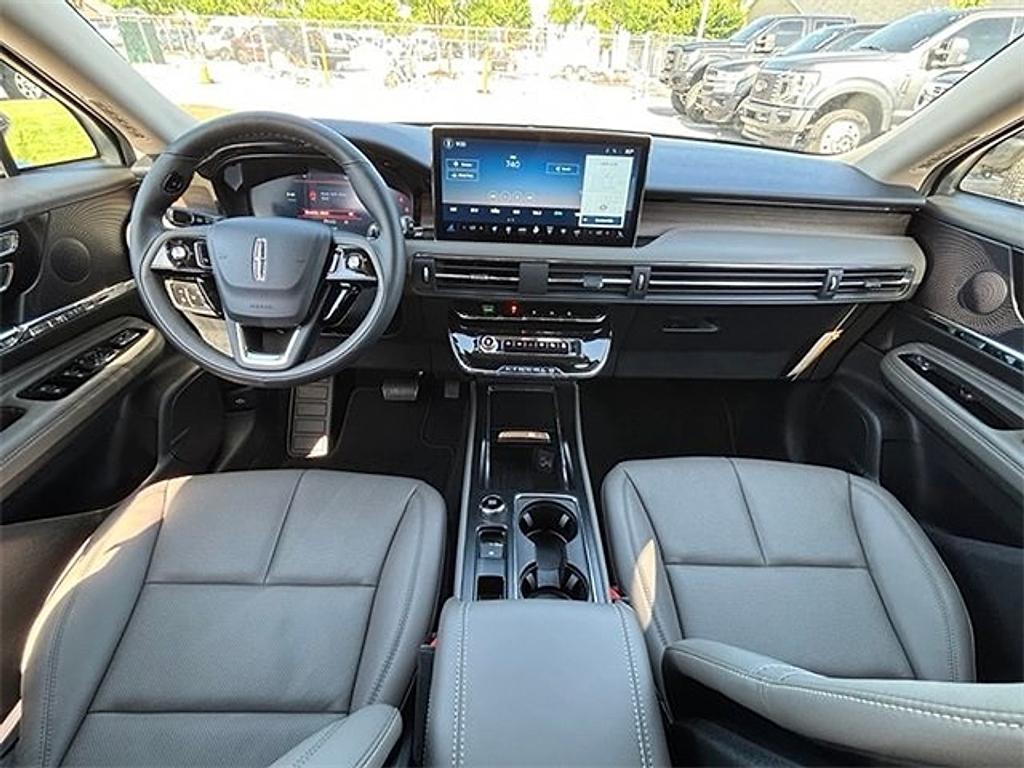 new 2025 Lincoln Corsair car, priced at $52,404