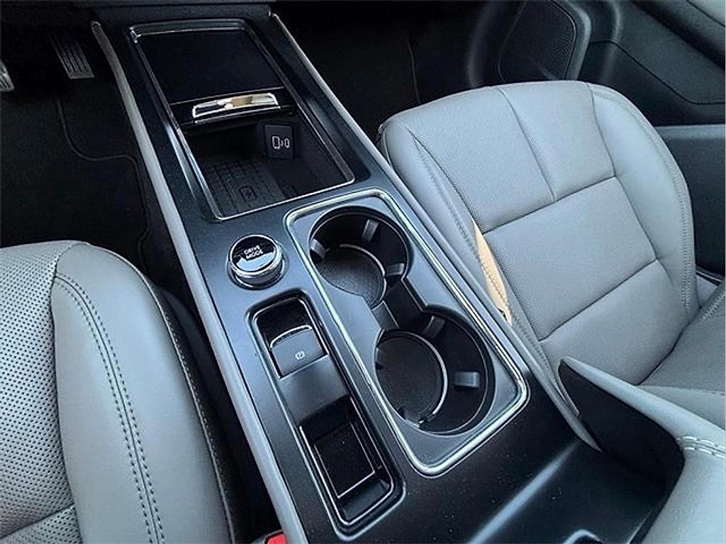 new 2025 Lincoln Corsair car, priced at $52,404