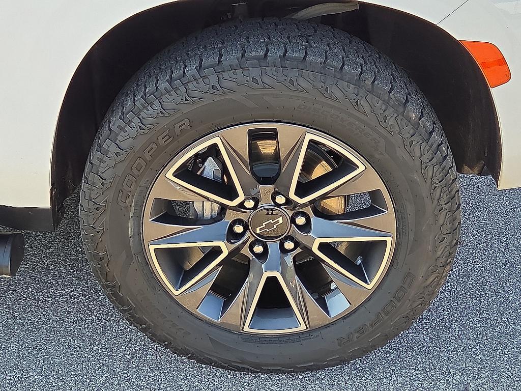used 2024 Chevrolet Tahoe car, priced at $67,557