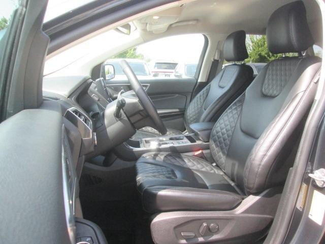 used 2023 Ford Edge car, priced at $29,989