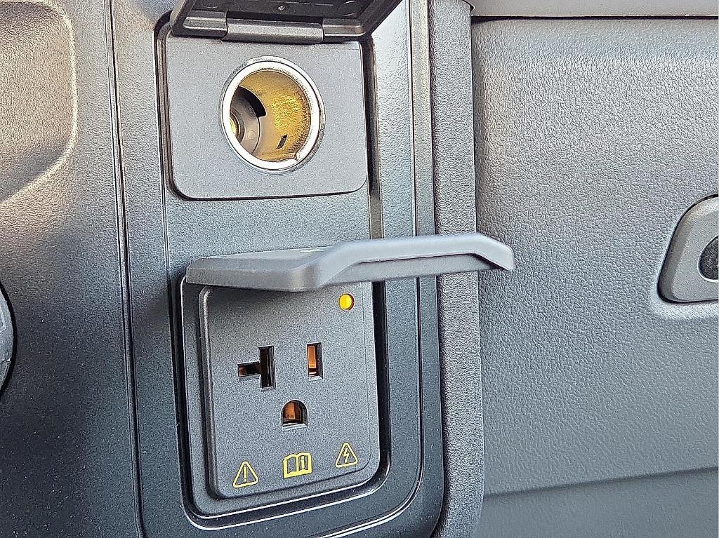 new 2025 Ford F-250 car, priced at $59,558