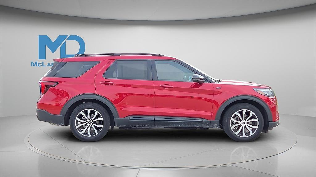 new 2025 Ford Explorer car, priced at $40,252