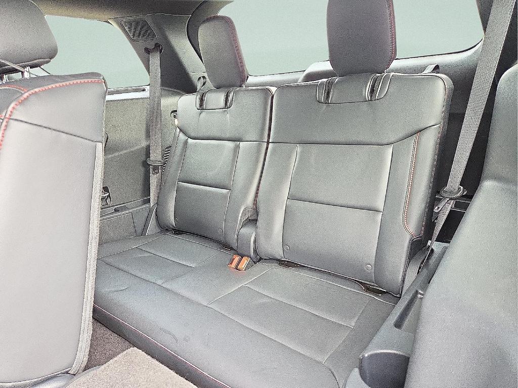 new 2025 Ford Explorer car, priced at $40,252