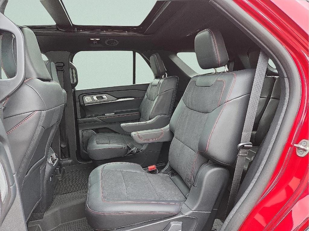 new 2025 Ford Explorer car, priced at $51,523