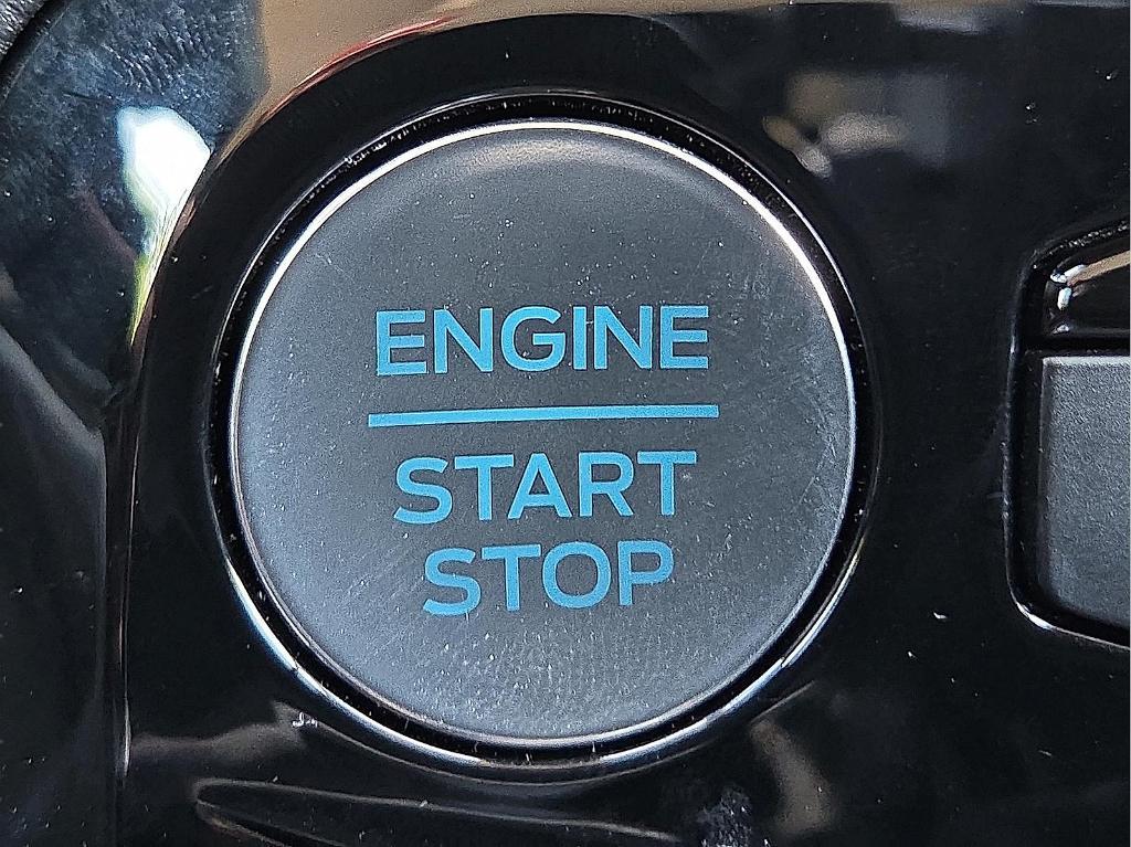 new 2025 Ford Escape car, priced at $25,980