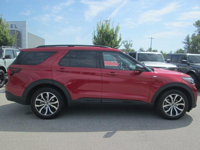 new 2025 Ford Explorer car, priced at $40,156