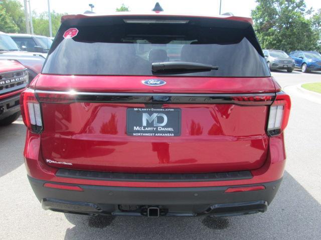 new 2025 Ford Explorer car, priced at $40,156