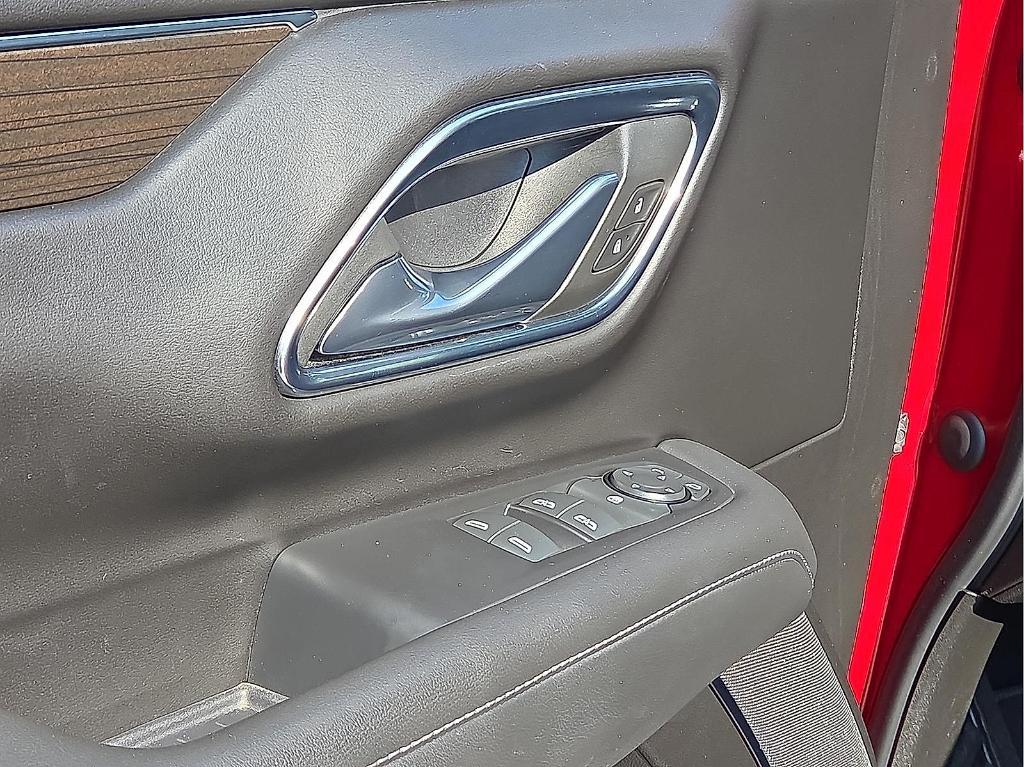 used 2023 GMC Yukon car, priced at $44,385