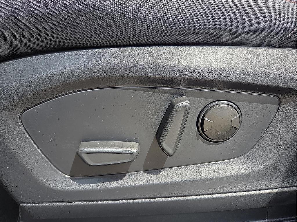 new 2025 Ford Explorer car, priced at $38,308