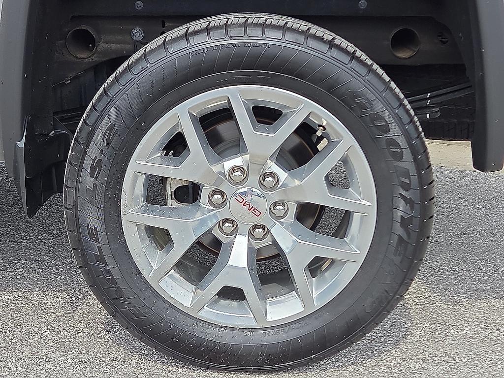 used 2018 GMC Sierra 1500 car, priced at $35,591